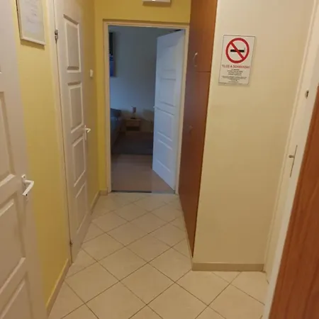 Apartament Hegyalja *